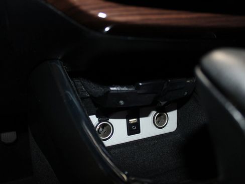 Used 2013 Toyota Avalon XLE FWD image 21