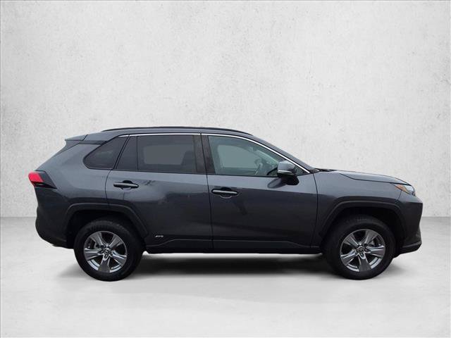 Used 2022 Toyota RAV4 XLE w/ Convenience Package AWD/4WD image 4