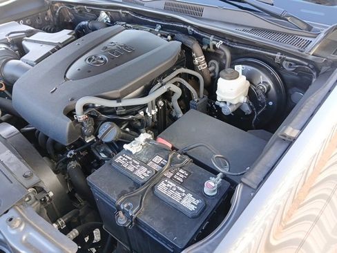 Used 2021 Toyota Tacoma SR5 image 48