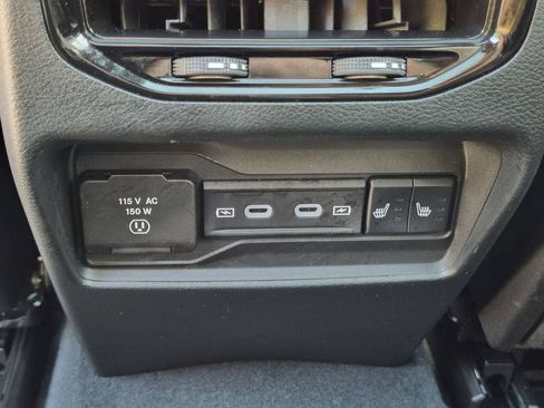 Used 2026 Jeep Grand Cherokee Limited AWD/4WD image 26
