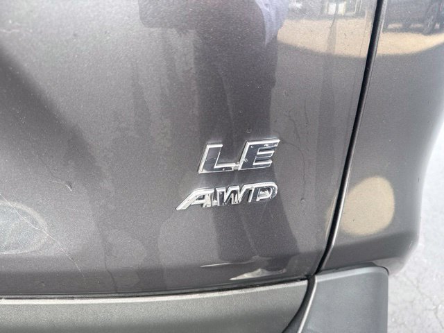 Certified 2023 Toyota RAV4 LE AWD/4WD image 9