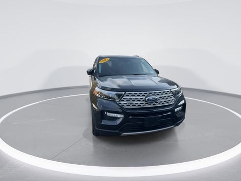 Used 2021 Ford Explorer Limited w/ Hybrid Equipment Group 310A AWD/4WD image 3