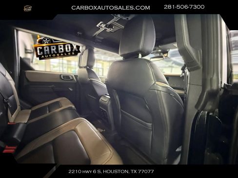 Used 2024 Ford Bronco Wildtrak AWD/4WD image 32