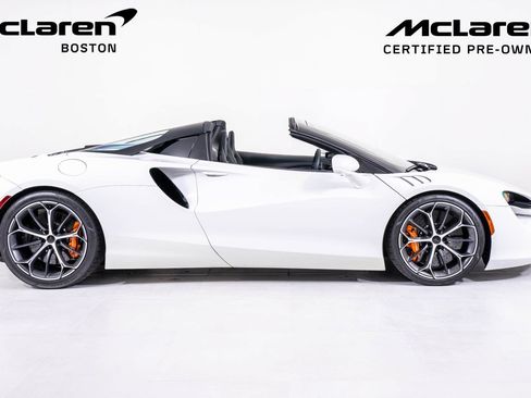 Used 2025 McLaren Artura Spider RWD image 8