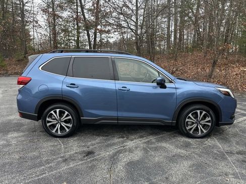 Used 2024 Subaru Forester Limited image 4