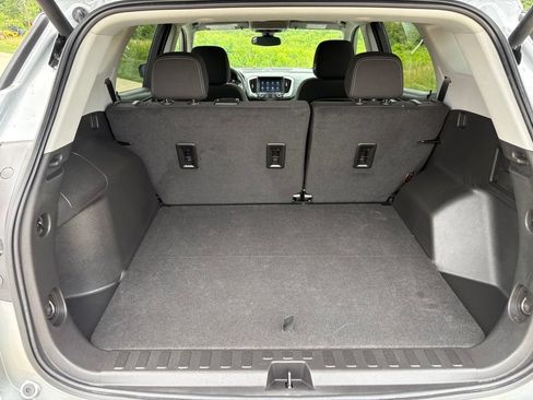 Used 2023 GMC Terrain SLE w/ Driver Convenience Package FWD image 46
