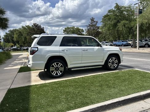 Used 2021 Toyota 4Runner Limited AWD/4WD image 4