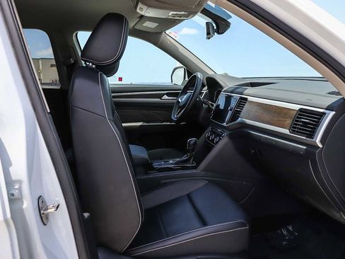 Used 2022 Volkswagen Atlas SE FWD image 16