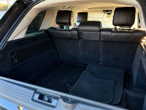Used 2016 Land Rover Range Rover HSE image 25