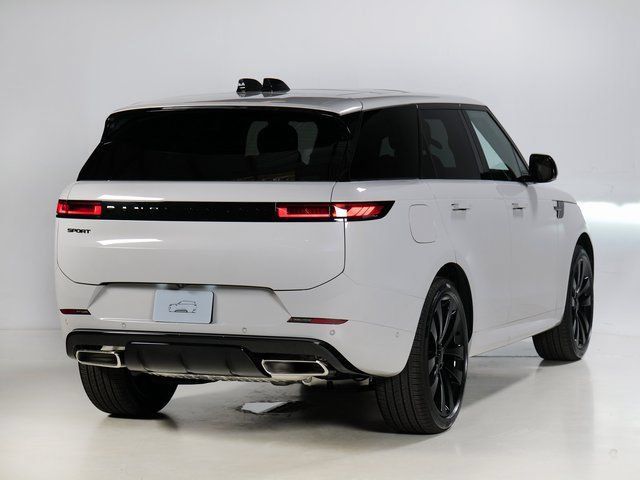 New 2026 Land Rover Range Rover Sport Dynamic SE AWD/4WD image 2