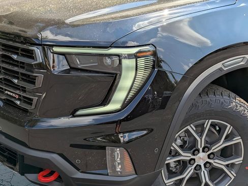 New 2026 GMC Acadia AT4 w/ Super Cruise Package image 3