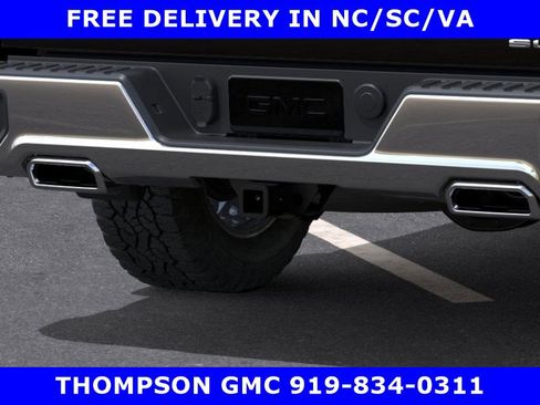New 2026 GMC Sierra 1500 SLT image 17