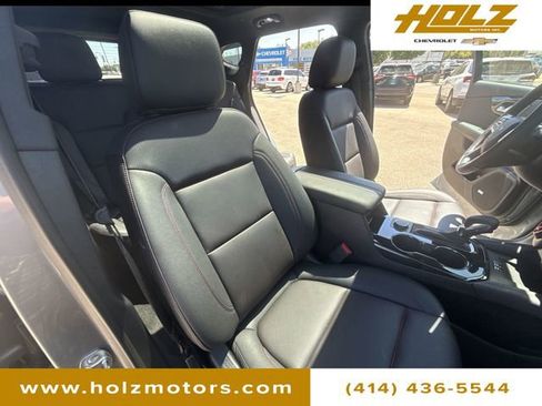 Certified 2023 Chevrolet Blazer RS w/ Enhanced Convenience Package AWD/4WD image 30