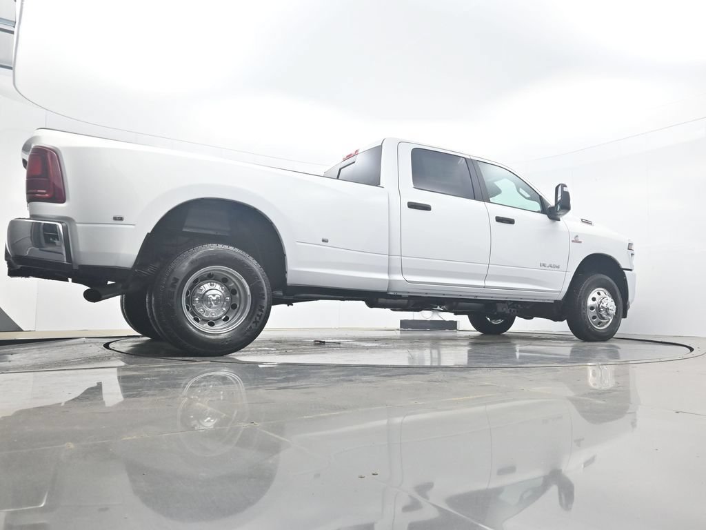 New 2026 RAM 3500 Big Horn AWD/4WD image 37
