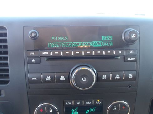 Used 2011 Chevrolet Silverado 1500 LT w/ Regional Value Package image 22