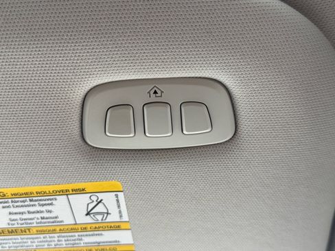 Used 2025 Ford Expedition Active image 31