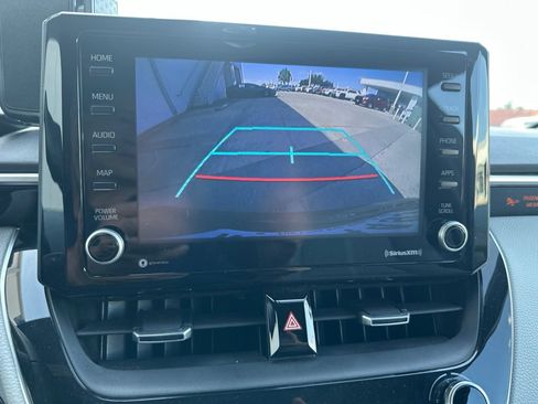 Used 2022 Toyota Corolla SE FWD image 6