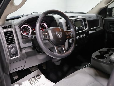 Used 2019 RAM 1500 Express w/ Express Value Package AWD/4WD image 15