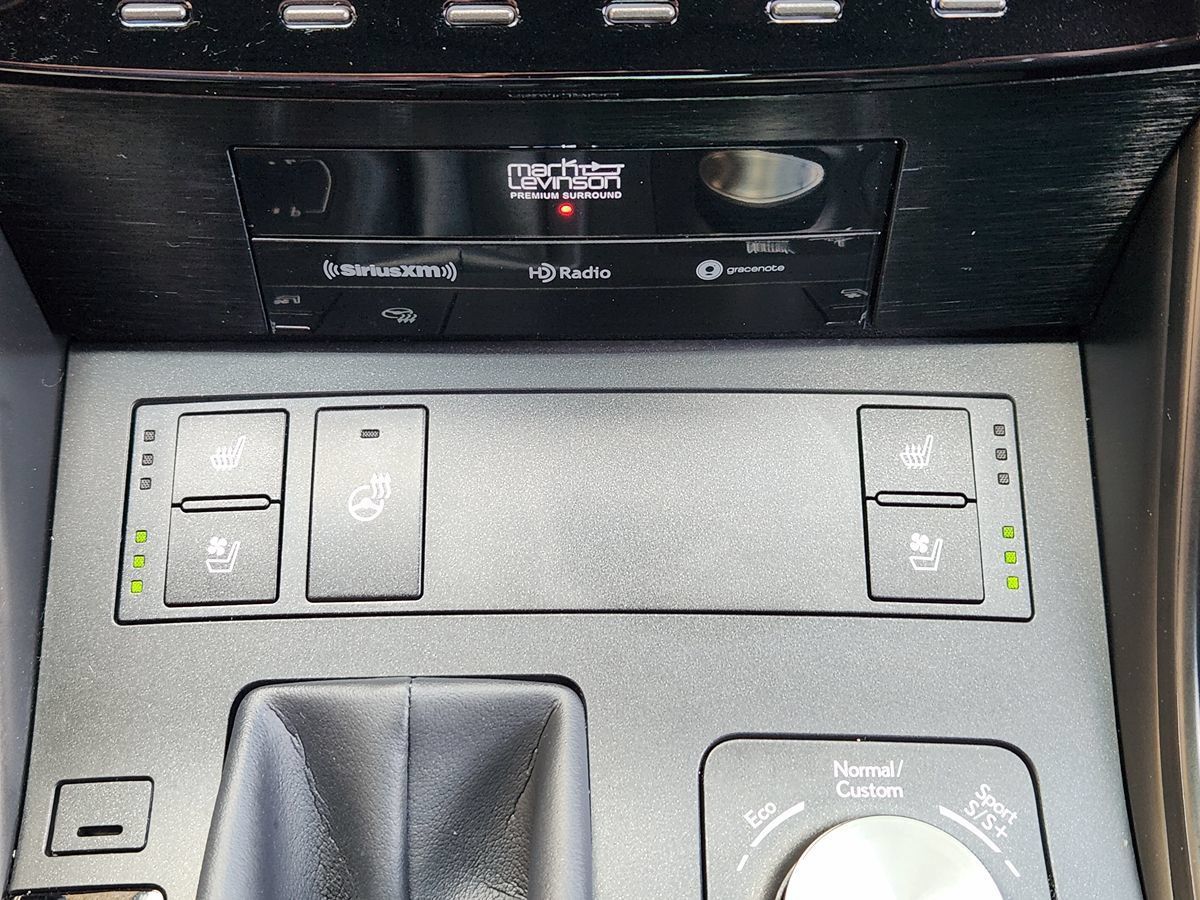 Used 2025 Lexus IS 500 w/ Accessory Package 2 RWD image 40