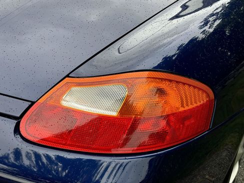 Used 2001 Porsche Boxster RWD image 38