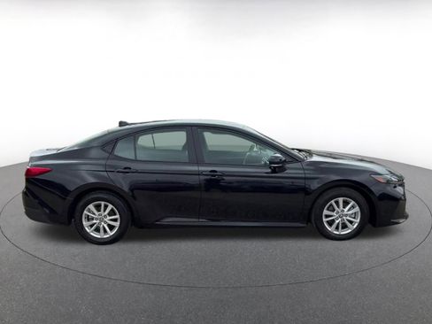Used 2025 Toyota Camry LE FWD image 13