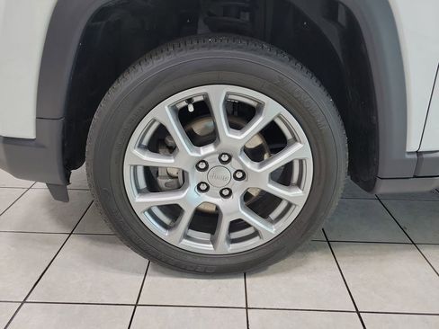 Used 2022 Jeep Compass Latitude AWD/4WD image 44