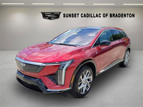New 2026 Cadillac Optiq Luxury 1 w/ LPO, Floor Liner Package RWD image 8