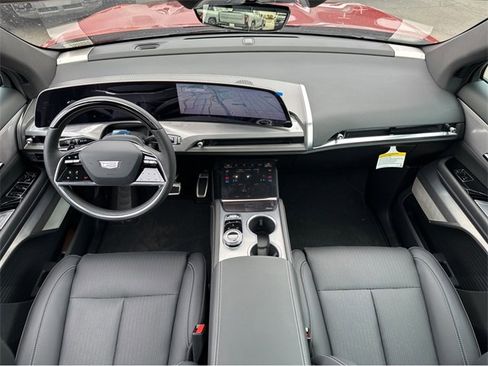 New 2026 Cadillac Vistiq Luxury image 4