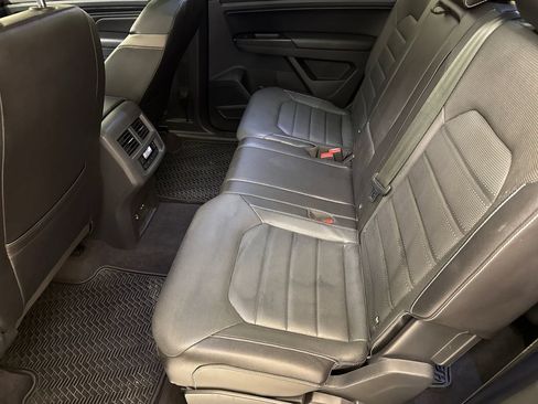 Used 2021 Volkswagen Atlas SEL Premium w/ MDO Package (Bench Seat) AWD/4WD image 18
