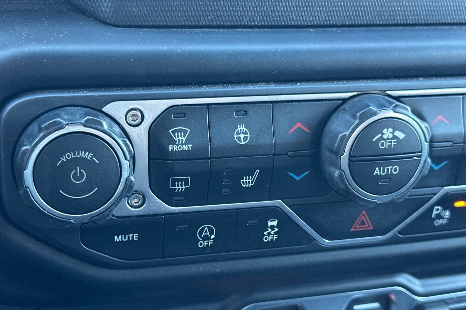 Used 2020 Jeep Wrangler Unlimited Sport AWD/4WD image 28
