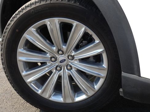 Used 2023 Ford Explorer Limited w/ Equipment Group 301A image 32