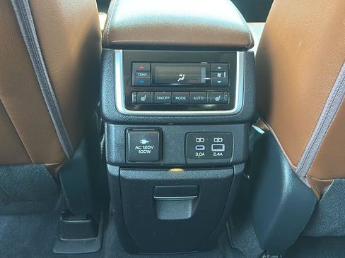 Used 2023 Subaru Ascent Touring AWD/4WD image 27