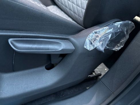 New 2025 Volkswagen Tiguan S image 4