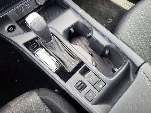 New 2026 Nissan Sentra SV w/ SV Convenience Package FWD image 15