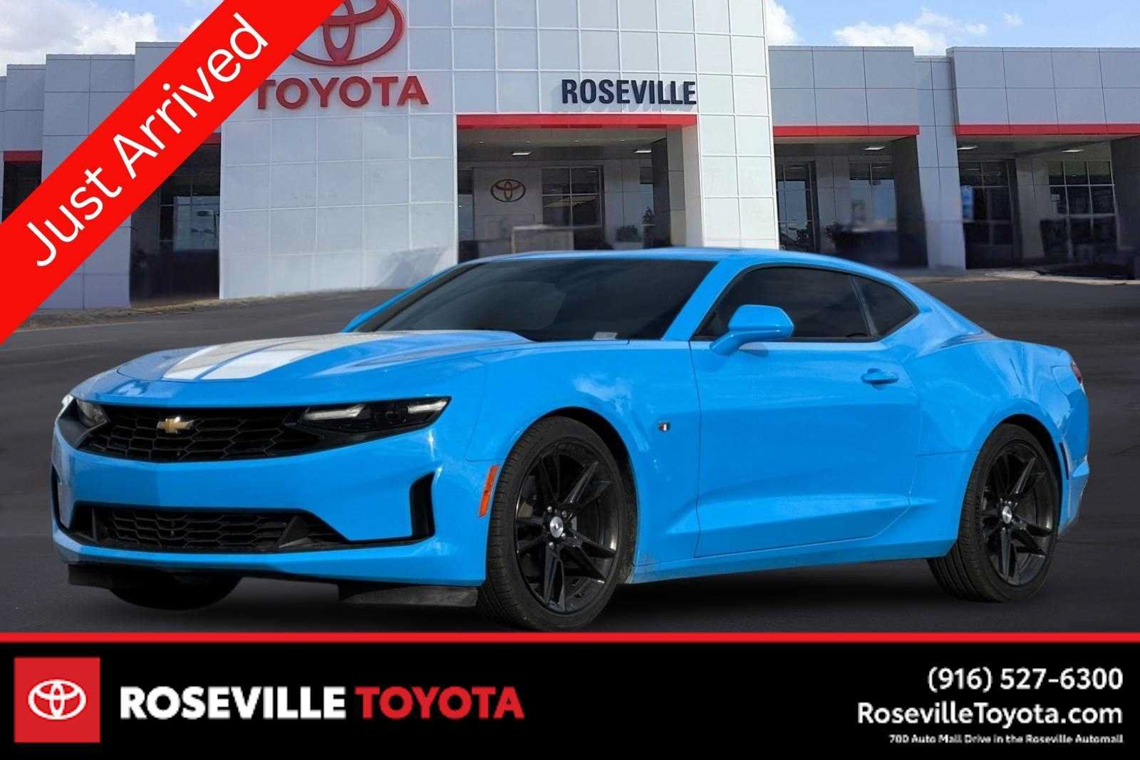 Used 2023 Chevrolet Camaro LT RWD image 1