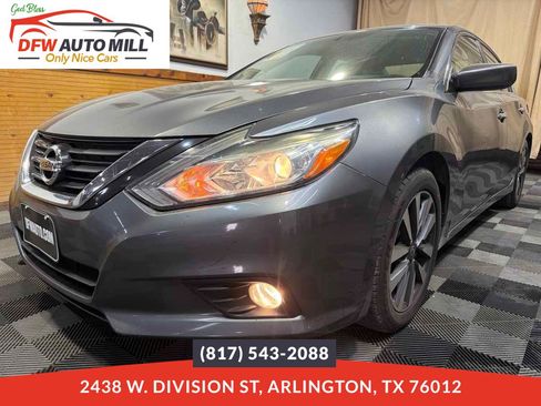 Used 2017 Nissan Altima 2.5 SV FWD image 1