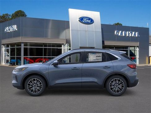 New 2026 Ford Escape SE w/ PHEV Premium Package image 3