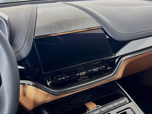 New 2026 Aston Martin DBX 707 AWD/4WD image 13