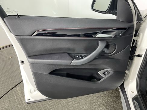 Used 2021 BMW X1 xDrive28i w/ Premium Package image 10