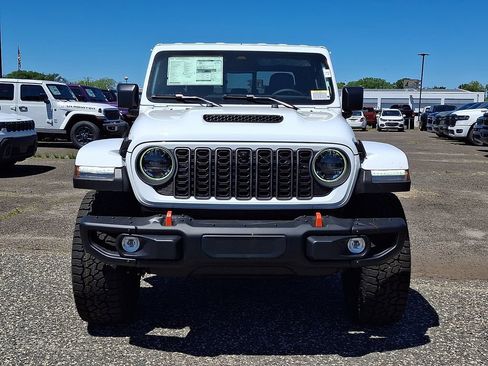 New 2026 Jeep Gladiator Mojave AWD/4WD image 2