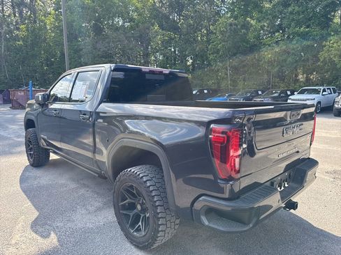 Used 2023 GMC Sierra 1500 AT4X image 4