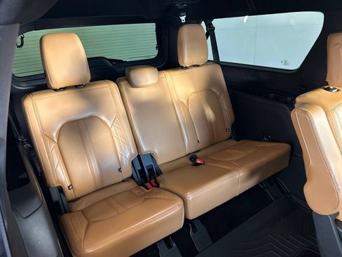 Used 2022 Ford Expedition Max Platinum AWD/4WD image 38