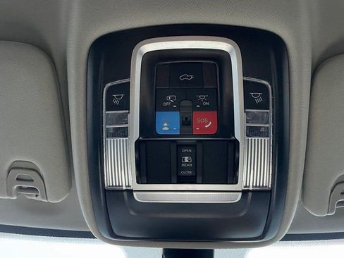 Used 2024 RAM 2500 Laramie image 22