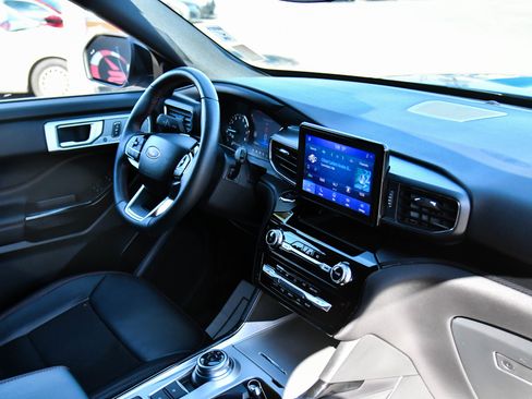 Used 2023 Ford Explorer ST-Line w/ Class IV Trailer Tow Package image 53