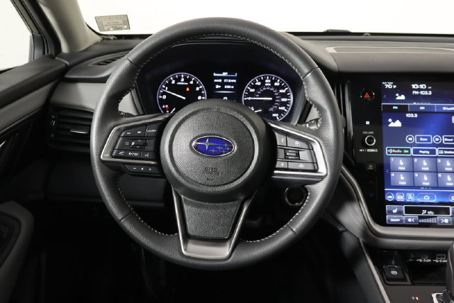 Used 2025 Subaru Outback Premium AWD/4WD image 7