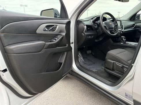 Used 2021 Chevrolet Traverse LS w/ LPO, Cargo Package image 16