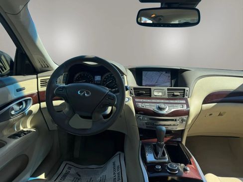 Used 2016 INFINITI Q70 3.7 w/ Technology Package image 13