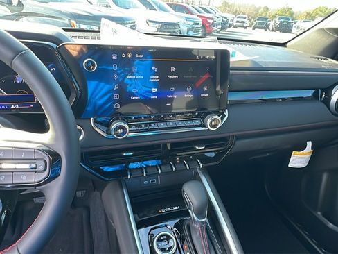 New 2025 Chevrolet Colorado Z71 w/ Technology Package image 24