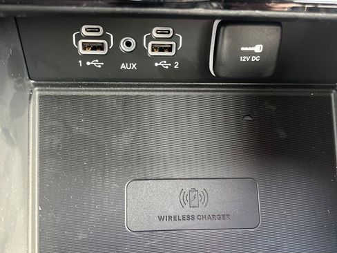 New 2025 Jeep Grand Cherokee L Overland w/ Luxury Tech Group IV image 5