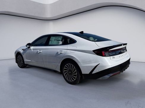 New 2026 Hyundai Sonata Limited image 3